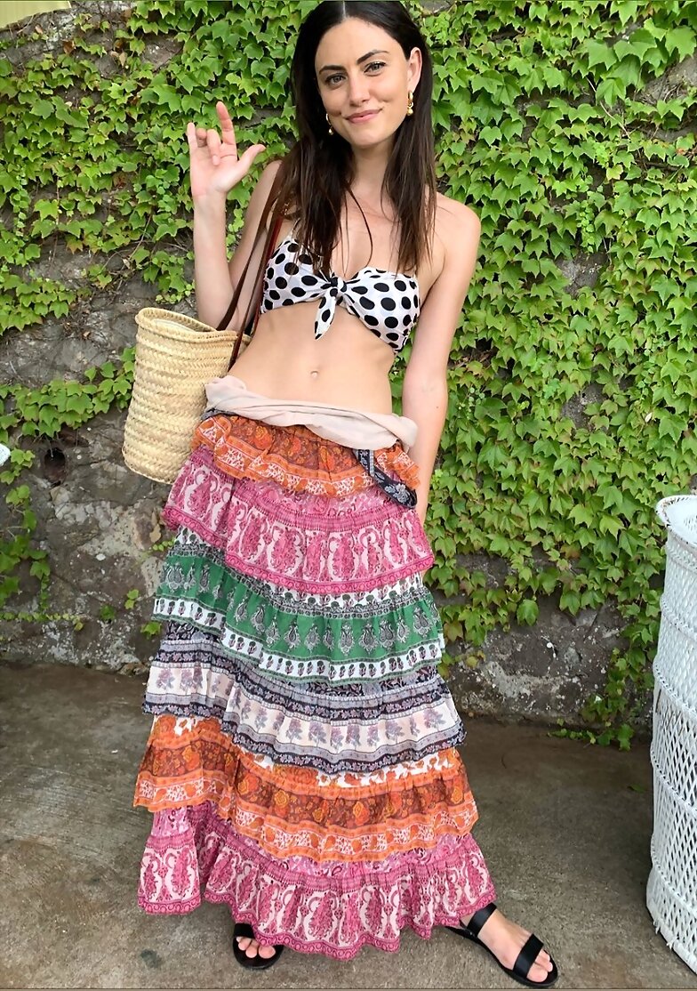 Phoebe Tonkin de vacaciones en Capri, Italia 2019