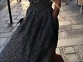 Phoebe Tonkin de vacaciones en Paris, Francia 2019