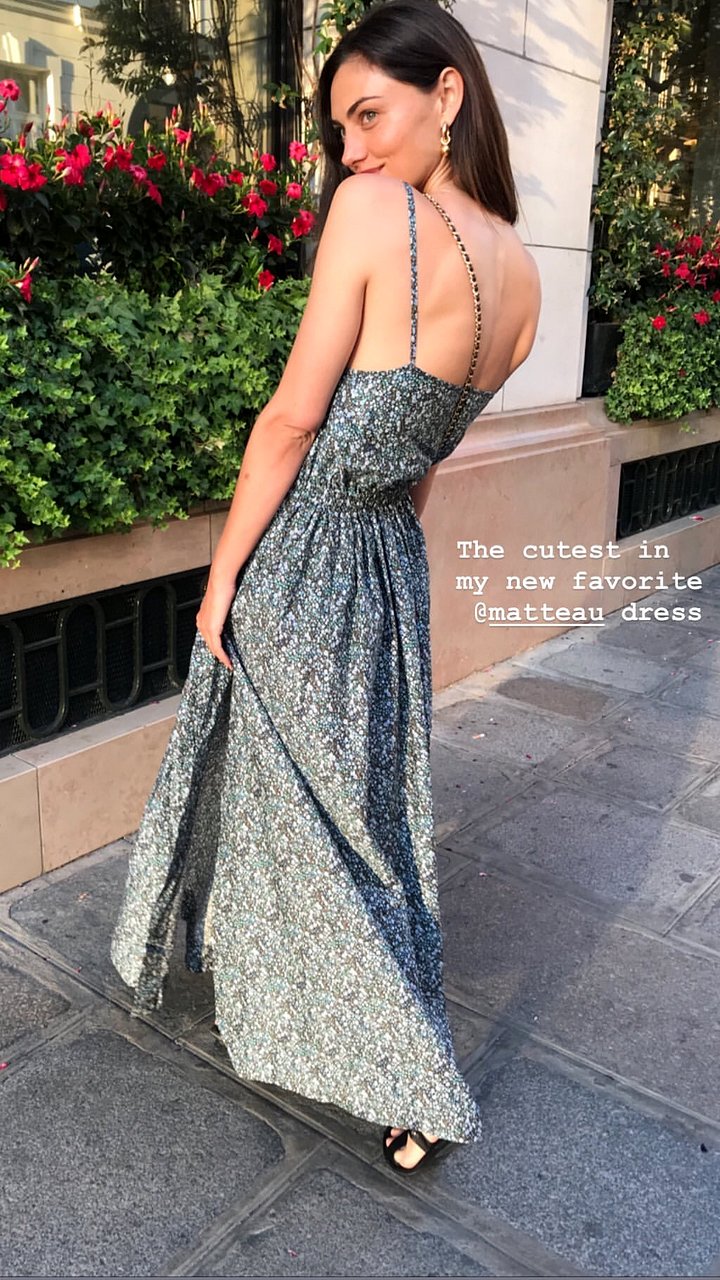 Phoebe Tonkin de vacaciones en Paris, Francia 2019
