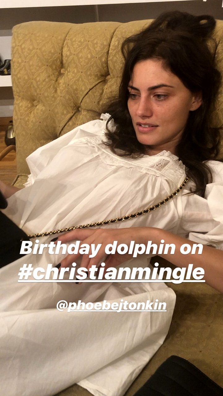 Phoebe Tonkin | July 2019