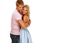 Luke Mitchell photoshoot con Samara Weaving