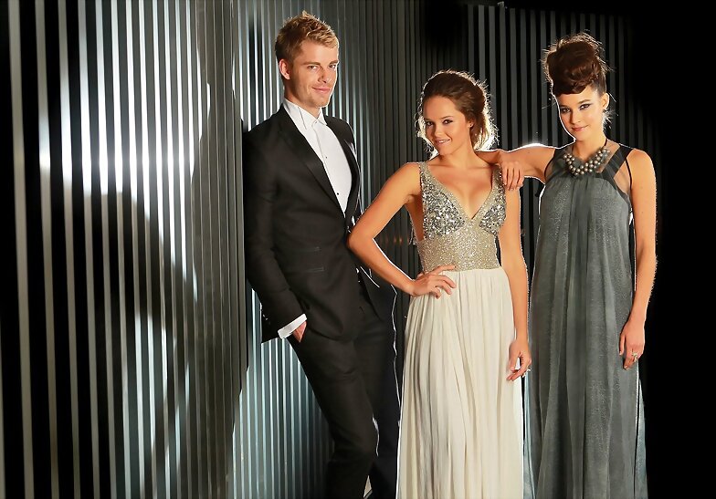 Luke Mitchell photoshoot con Rebecca Breeds