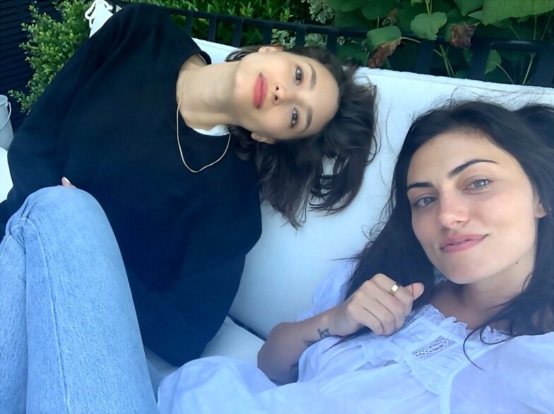 Phoebe Tonkin en Paris | July 2019