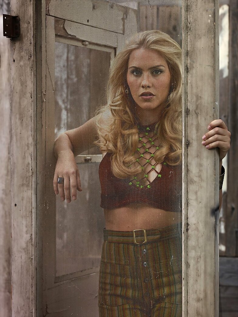 Claire Holt en la serie Aquarius (2015)