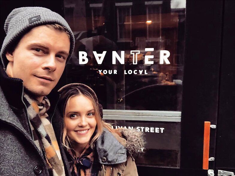 Luke Mitchell & Rebecca Breeds en Nueva York