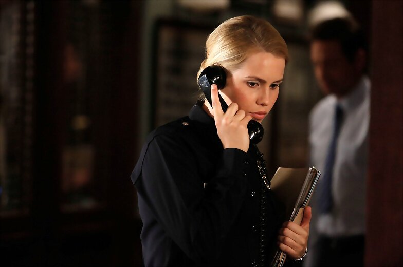 Claire Holt en la serie Aquarius (2015)
