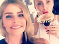 Amy Ruffle &amp; Jenna Rosenow en 2017
