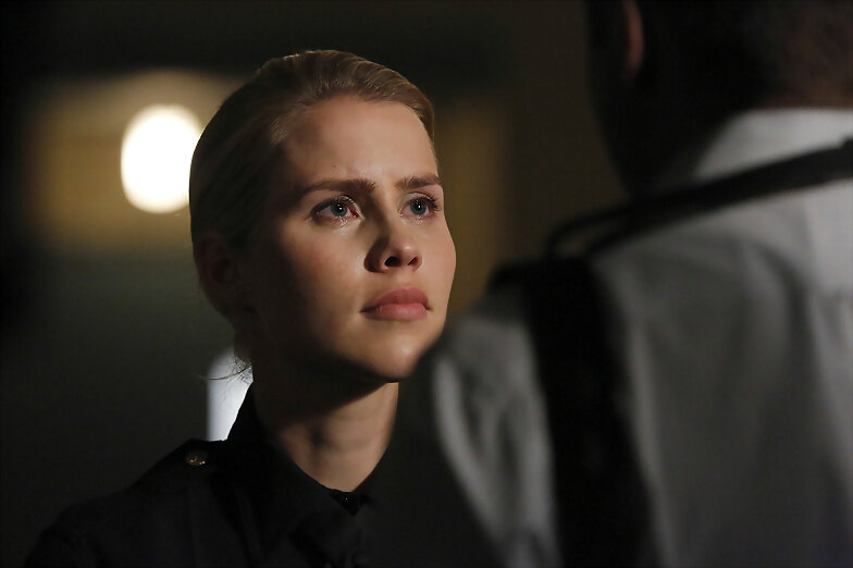 Claire Holt en la serie Aquarius (2015)