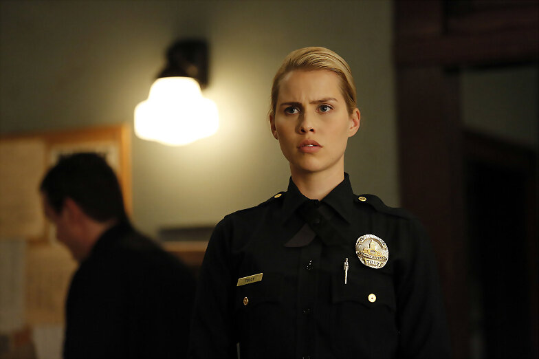 Claire Holt en la serie Aquarius (2015)