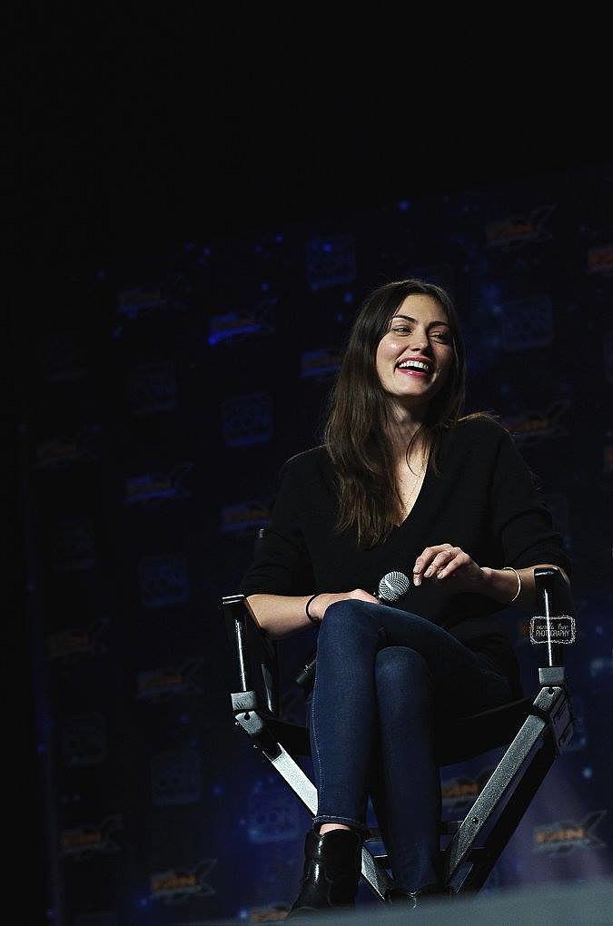 Phoebe Tonkin - Salt Lake Comic Con Fan Xperience