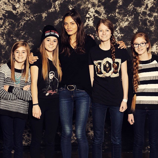 Phoebe Tonkin - Salt Lake Comic Con Fan Xperience