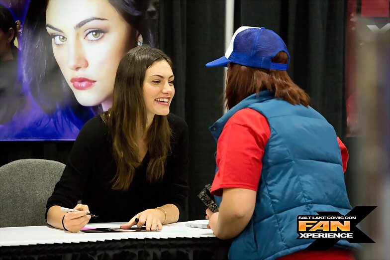 Phoebe Tonkin - Salt Lake Comic Con Fan Xperience