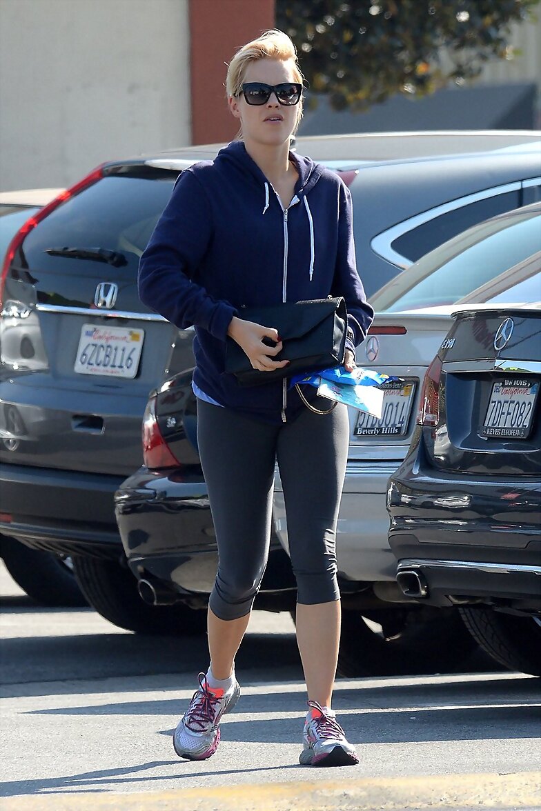 Claire Holt en Los Angeles, Feb 28, 2015