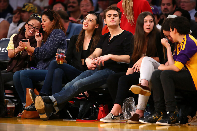 Phoebe Tonkin & Paul Wesley - LA Lakers game 2015