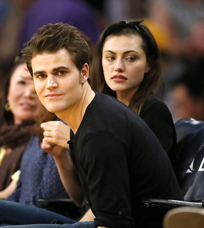 Phoebe Tonkin & Paul Wesley - LA Lakers game 2015