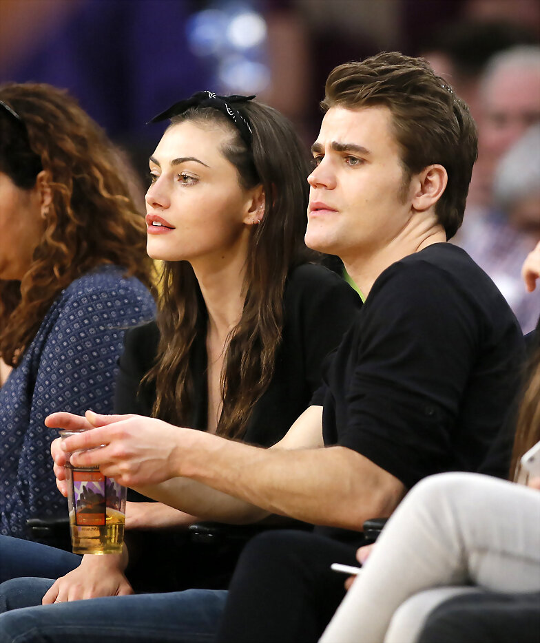 Phoebe Tonkin & Paul Wesley - LA Lakers game 2015