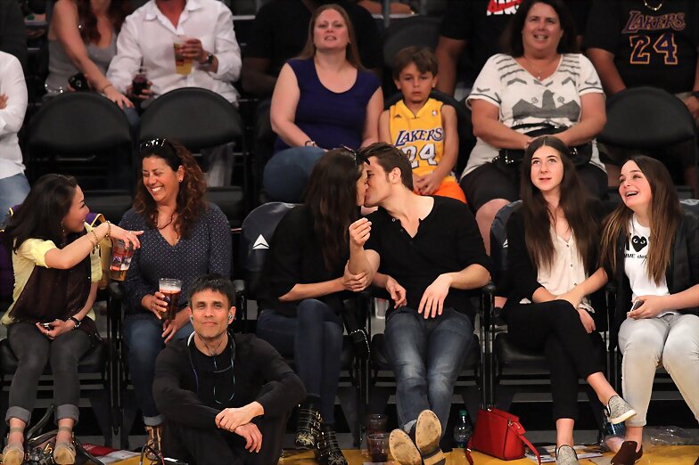 Phoebe Tonkin & Paul Wesley - LA Lakers game 2015