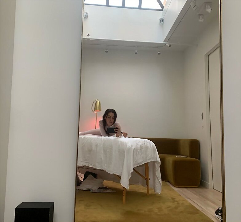 Phoebe Tonkin | Sept 2019
