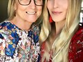 Amy Ruffle con su madre en 2018