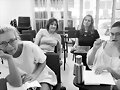 Phoebe Tonkin con el equipo de Climate Council