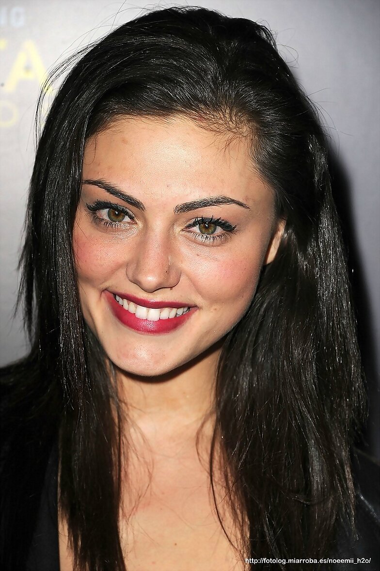 Phoebe Tonkin - Australia Academy Of Cinema And...