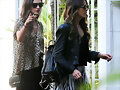 Phoebe Tonkin y Nikki Reed en Rio, Brazil, 2015