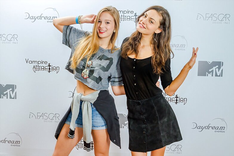 Phoebe Tonkin - Vampire Attraction con Brazil 2015