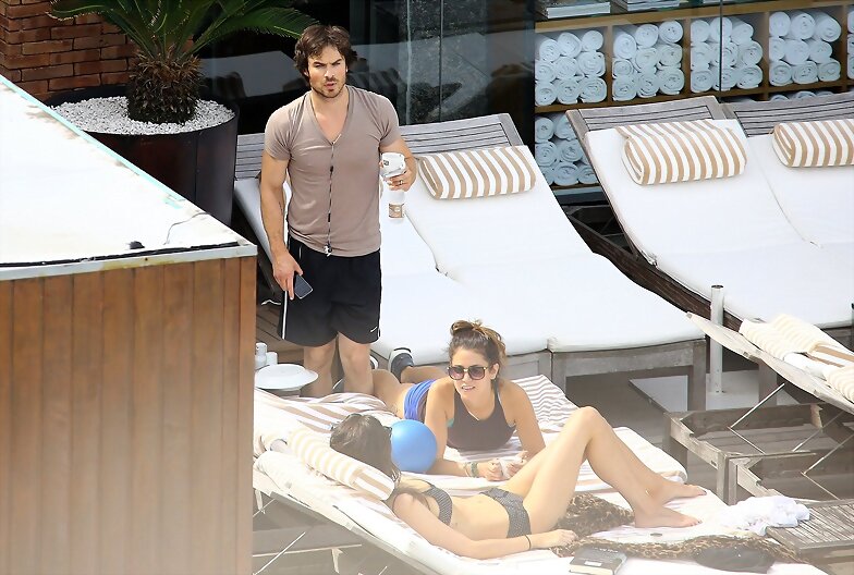 Phoebe Tonkin en Rio de Janeiro, Brazil, May 2015