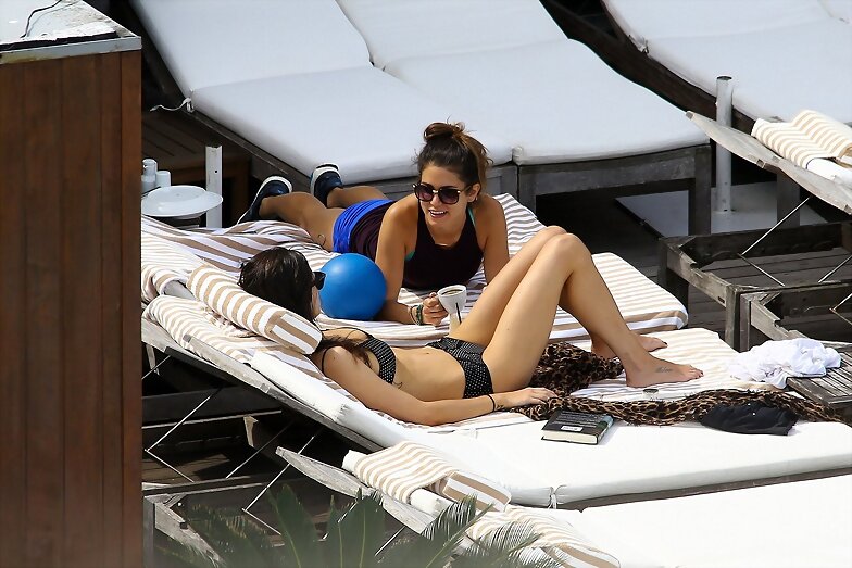 Phoebe Tonkin en Rio de Janeiro, Brazil, May 2015