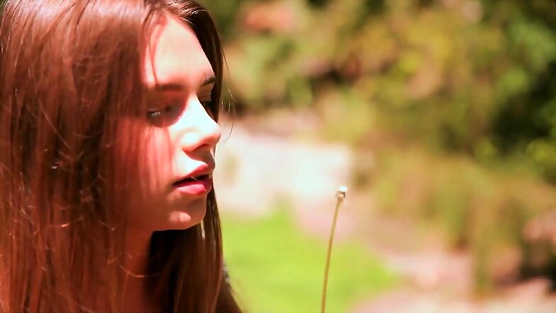 Indiana Evans en el videoclip de Lily Rolfe | 2014
