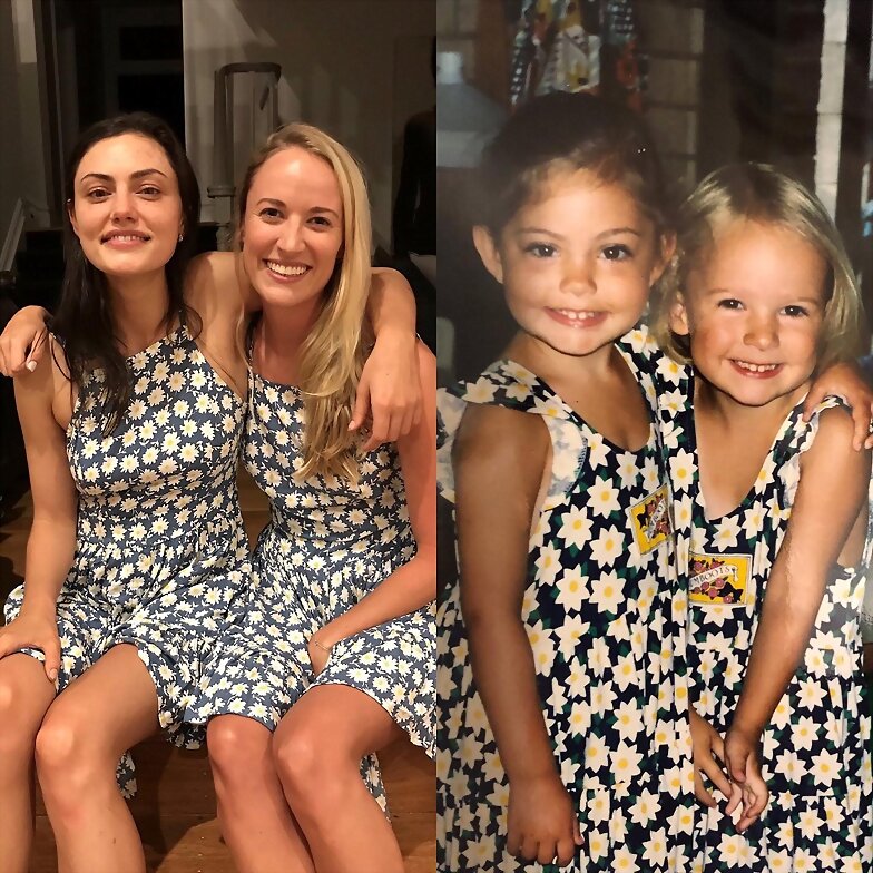 Ahora y antes. Phoebe Tonkin con una amiga