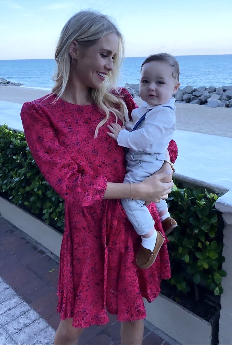 Claire Holt con su hijo James Holt Joblon | 2019