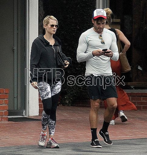 Claire Holt en West Hollywood, May 25, 2015