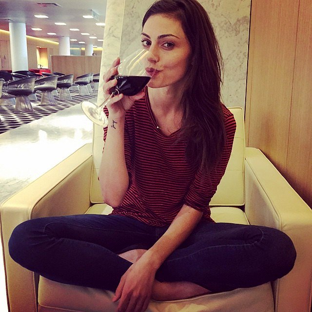 Phoebe Tonkin en Paris, May 25, 2015