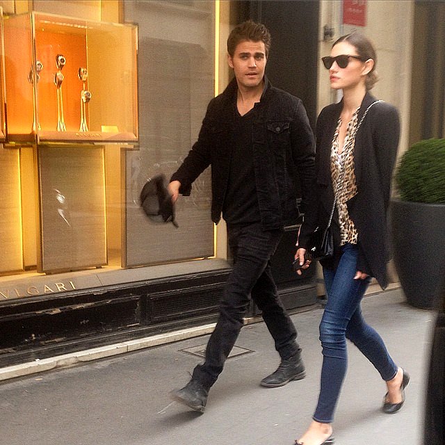 Phoebe Tonkin & Paul Wesley en Paris, May 25, 2015