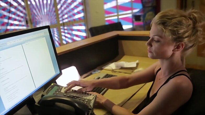 Cariba Heine en These New South Whales (2015)