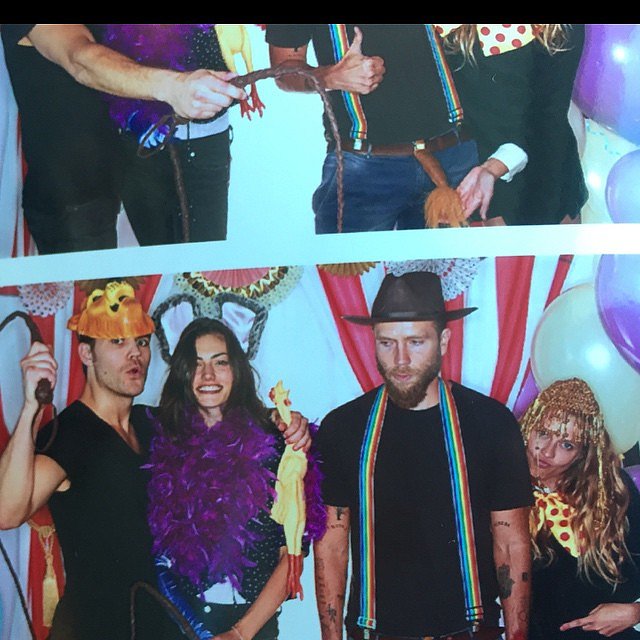 Phoebe Tonkin en el baby shower de Jamie King 2015