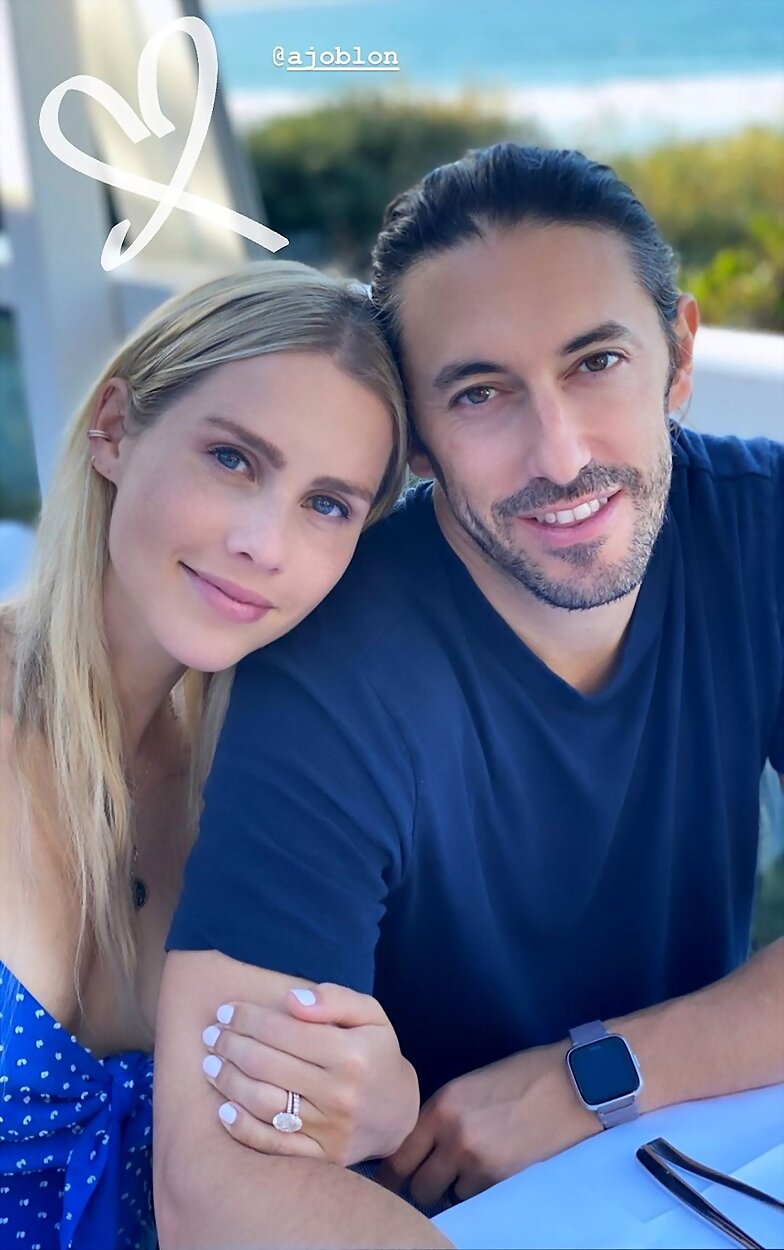 Claire Holt & Andrew Joblon en Australia -Dec 2019