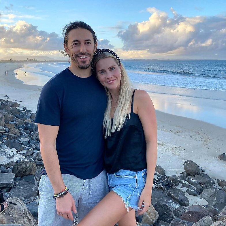 Claire Holt & Andrew Joblon en Australia -Dec 2019