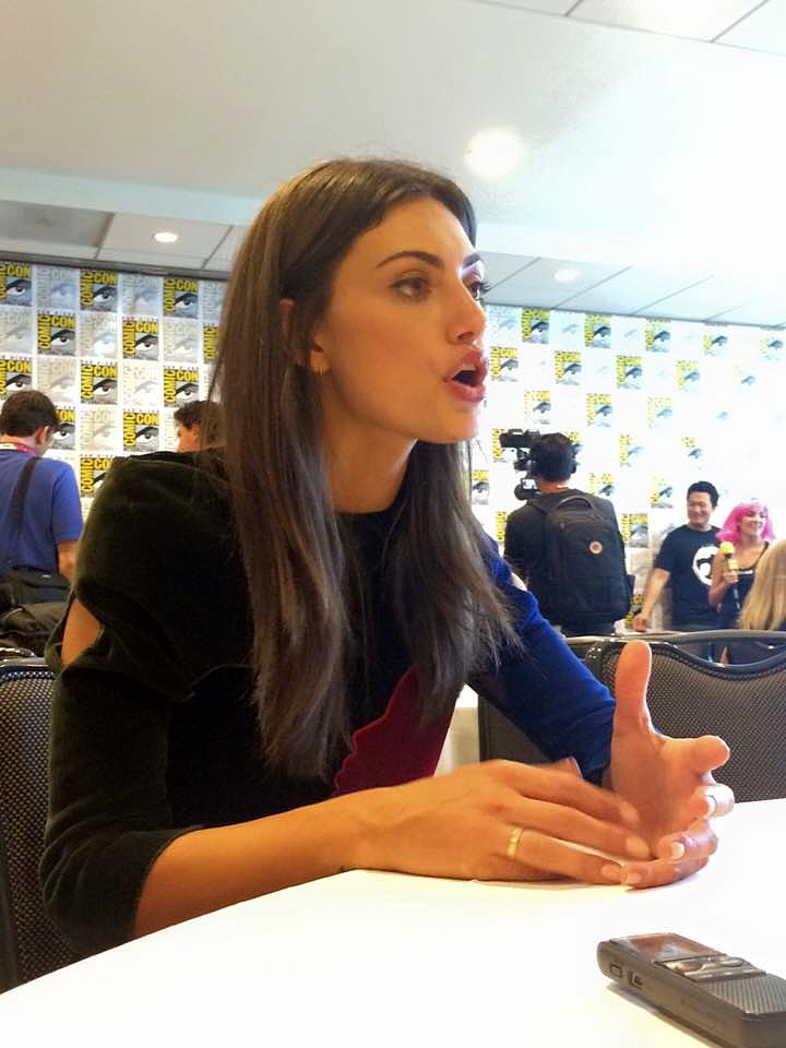 Phoebe Tonkin - The Originals Comic-Con Press Line