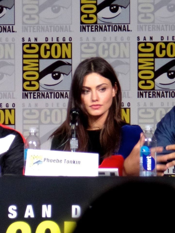 Phoebe Tonkin - Comic Con 2015 The Originals panel