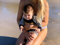 Claire Holt con su familia en Australia | Dec 2019
