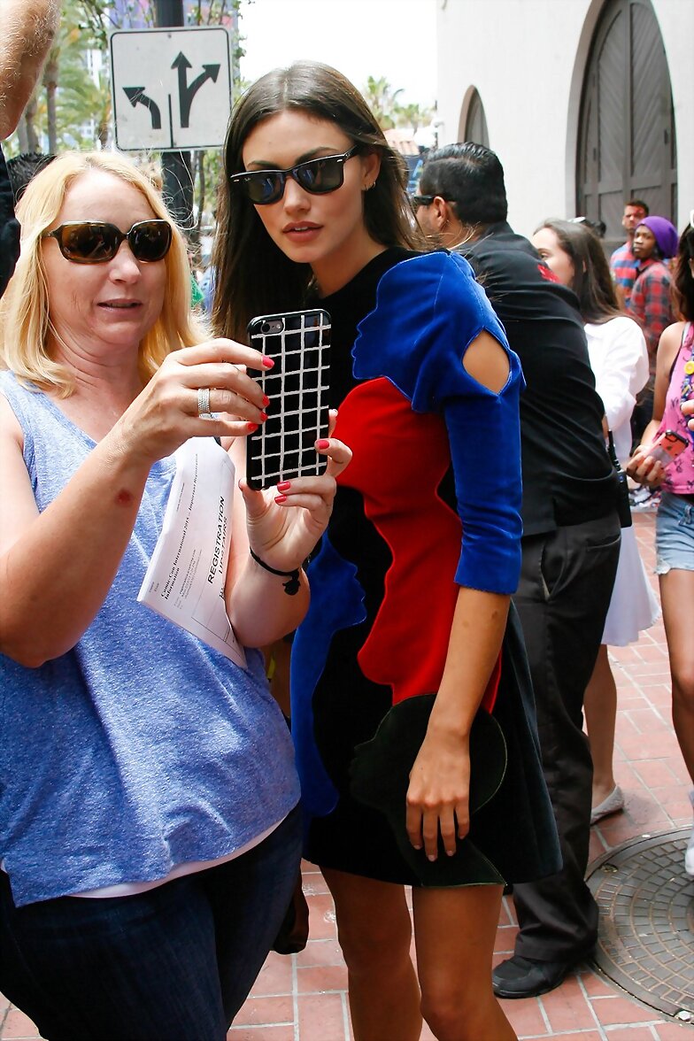Phoebe Tonkin - Comic Con 2015 The Originals
