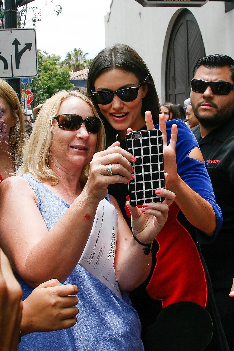 Phoebe Tonkin - Comic Con 2015 The Originals