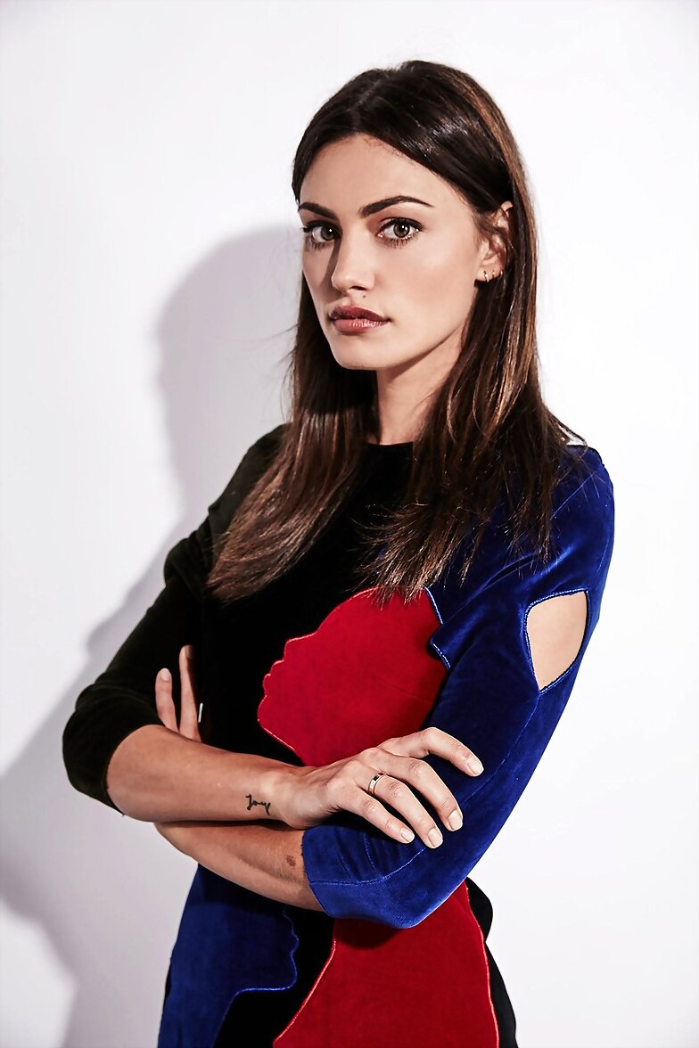 Phoebe Tonkin -Comic Con 2015 GettyImages Portrait