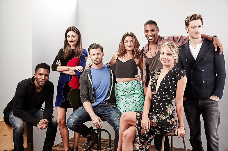 Phoebe Tonkin -Comic Con 2015 GettyImages Portrait