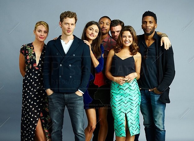 Phoebe Tonkin -Entertainment Weekly Comic-Con 2015