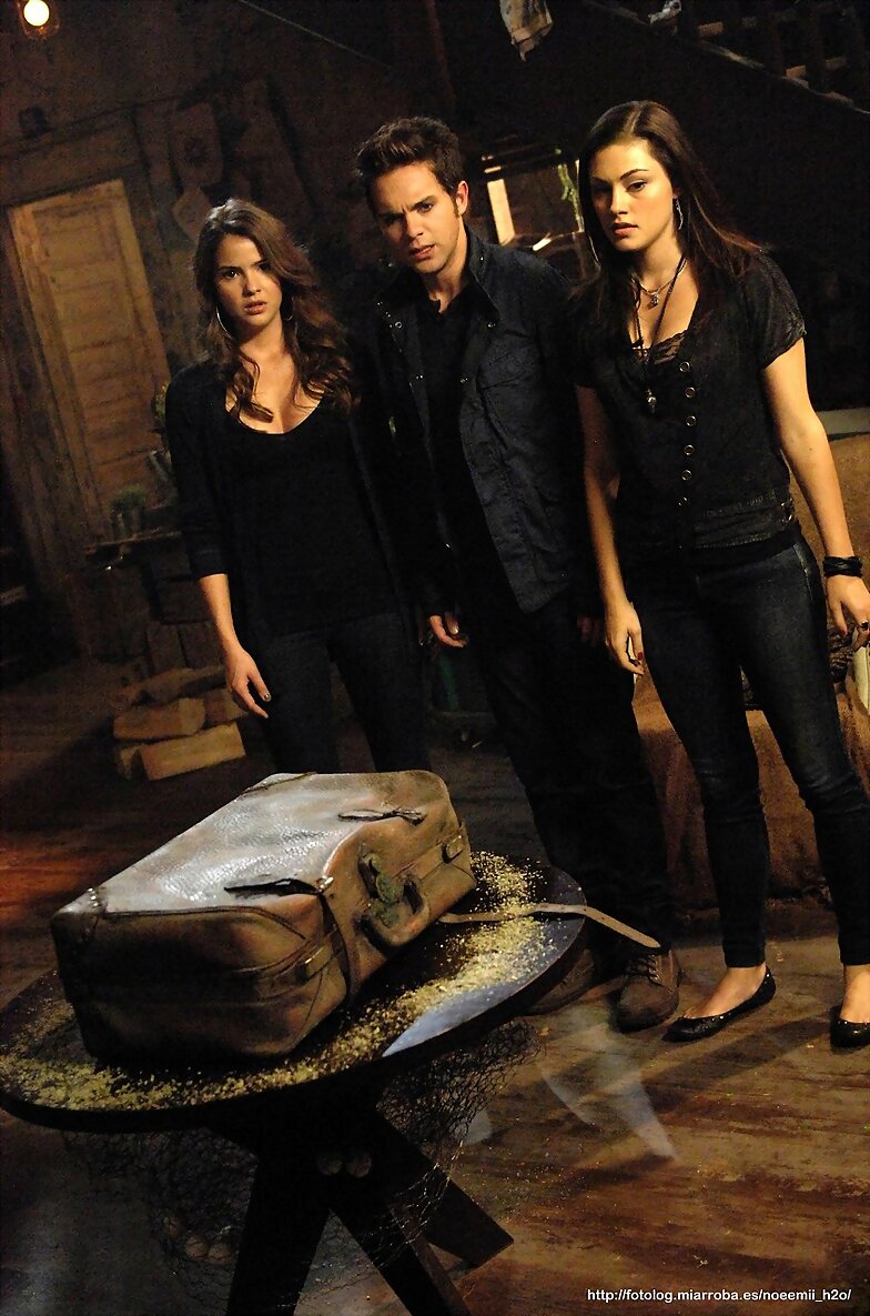 El círculo secreto - 1x05 Deslizarse