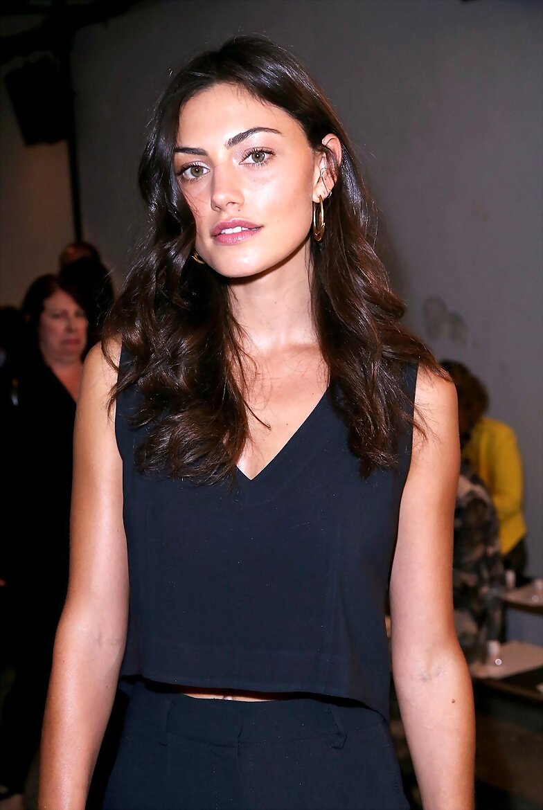 Phoebe Tonkin - Maiyet show New York Fashion Week
