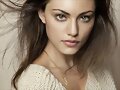 Phoebe Tonkin photoshoot para Bait 3D